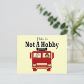 Carte Postale Cadeaux de pompiers (Debout devant)