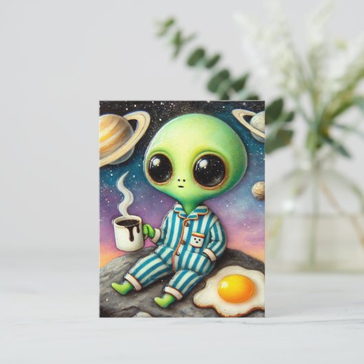 Carte Postale Café Alien Avec Oeuf (Debout devant)