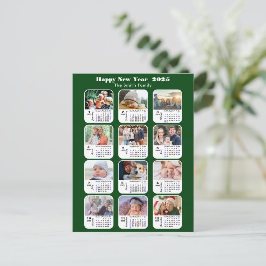 Carte Postale Calendrier 2026 Moderne Vert Famille 12 Collage de (Debout devant)