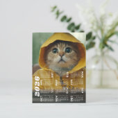 Carte Postale Calendrier avec chat mignon habillé en jaune (Debout devant)