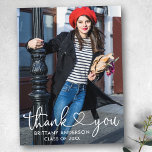 Carte Postale Calligraphie Coeur Graduation Merci Photo<br><div class="desc">Script de calligraphie moderne Merci de graduation cardiaque Photo Carte postale</div>