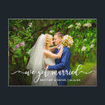 Carte Postale Calligraphie moderne Nous avons épousé photo Maria<br><div class="desc">Calligraphie moderne photo Mariage Nous avons marié Faire-part carte postale</div>