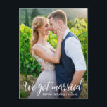 Carte Postale Calligraphie Nous Avons Marié Mariage Couple Photo<br><div class="desc">Calligraphie moderne photo Mariage Nous avons marié Faire-part carte postale</div>