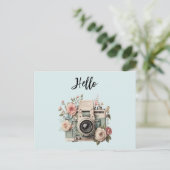 Carte Postale Camera with Flowers Retro Pastel Hello (Debout devant)