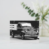 Carte Postale Camion Chevrolet vintage (Debout devant)