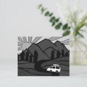 Carte Postale Campervan Mounts Vanlife RV Sunrise B&W (Debout devant)