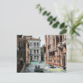 Carte Postale Canal de bateau de Venise (Debout devant)