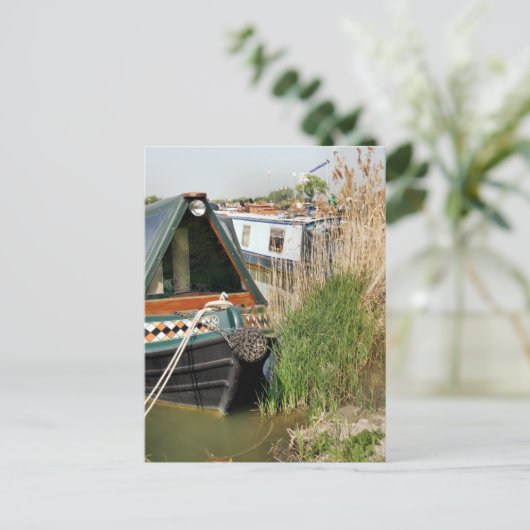 CARTE POSTALE CANAUX (Debout devant)