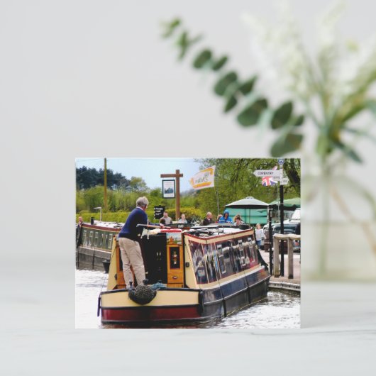 CARTE POSTALE CANAUX (Debout devant)