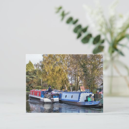 CARTE POSTALE CANAUX (Debout devant)