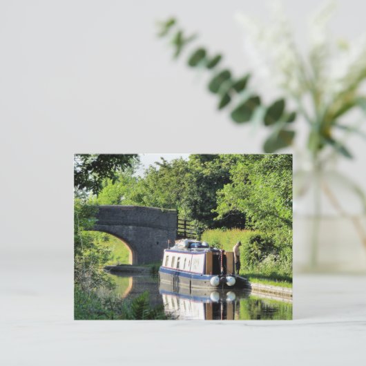 CARTE POSTALE CANAUX (Debout devant)