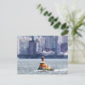Carte Postale Canot pneumatique par Manhattan Skyline (Debout devant)