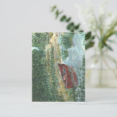 Carte Postale Canot rouge (Debout devant)