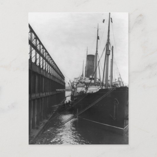 Carte Postale Carpathia en cale à New York 1912 (Devant)