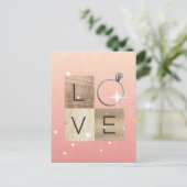 Carte Postale Carreaux L-o-v-e (Debout devant)