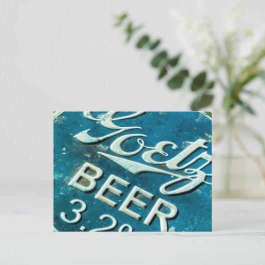 Carte Postale Casquette Rustique de bouteille de bière (Debout devant)