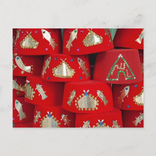 Carte Postale Casquettes de Fès Rouge au marché (Devant)