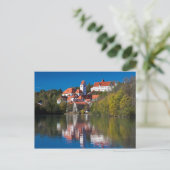 Carte Postale Castle and Abby the River (Debout devant)