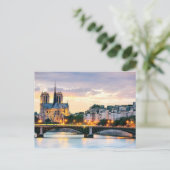 Carte postale Cathédrale Notre-Dame (Debout devant)