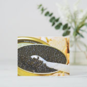 Carte Postale Caviar noir et une cuillère de nacre à (Debout devant)