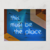 Carte Postale Ce doit être l'endroit NEON Sign Funny (Devant)