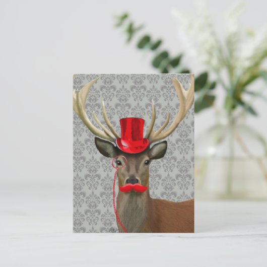 Carte Postale Cerf avec Casquette rouge et Moustache (Debout devant)