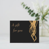 Carte postale Certificat cadeau (Debout devant)