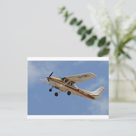 Carte Postale Cessna (Debout devant)