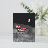 Carte Postale Chaise sur la Lune (Debout devant)