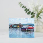 Carte Postale Chalets de pêche Canandaigua (Debout devant)