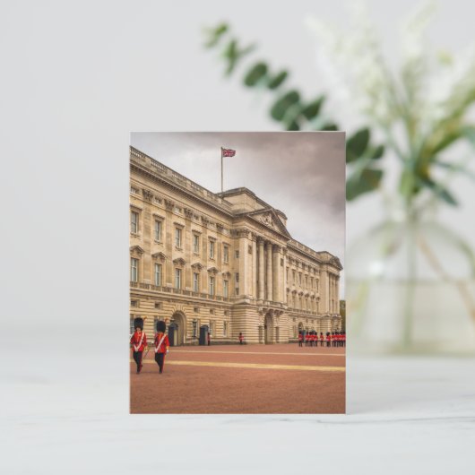 Carte Postale Changement de garde (Debout devant)