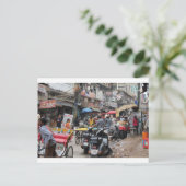 Carte Postale Chaos à Delhi (Debout devant)
