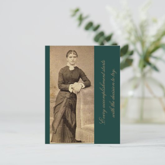 Carte Postale Chaque réalisation commence par la décision (Debout devant)