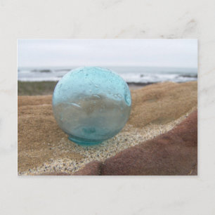 Carte Postale Char en verre sur sable à la plage