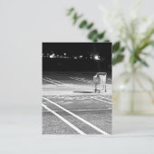 Carte Postale Chariot Abandonné dans un Parking Vide (Debout devant)