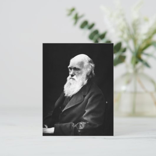 Carte postale Charles Darwin (Debout devant)