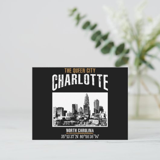 Carte Postale Charlotte (Debout devant)