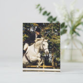 Carte Postale Chasseur blanc prendre un saut (Debout devant)