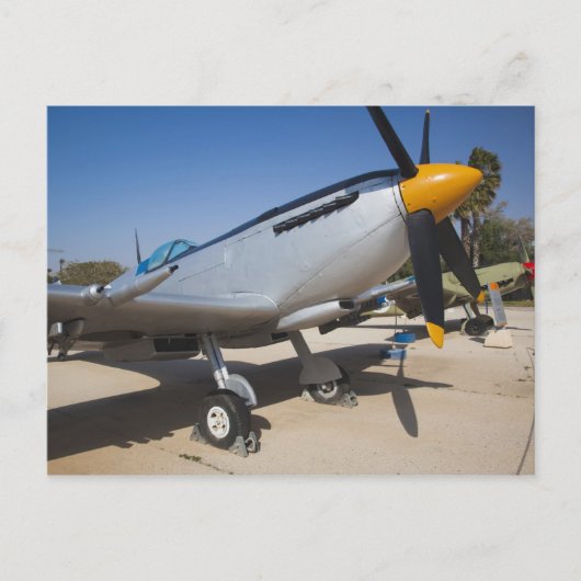 Carte Postale Chasseur Spitfire construit par les Britanniques (Devant)