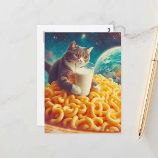 Carte Postale Chat avec un verre de lait sur une planète Pâtes a (Devant/Arrière en situation)