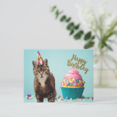 Carte Postale Chat drôle joyeux anniversaire avec cupcake (Debout devant)
