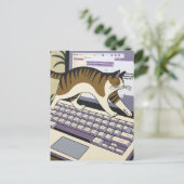 Carte Postale Chat drôle marcher sur l'ordinateur (Debout devant)