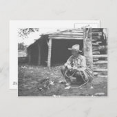 Carte Postale Chat mangeant dans une boîte de café. (Devant / Derrière)