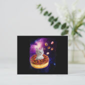 Carte Postale Chat Mignon à l'Intérieur de Beignet Dans l'Espace (Debout devant)