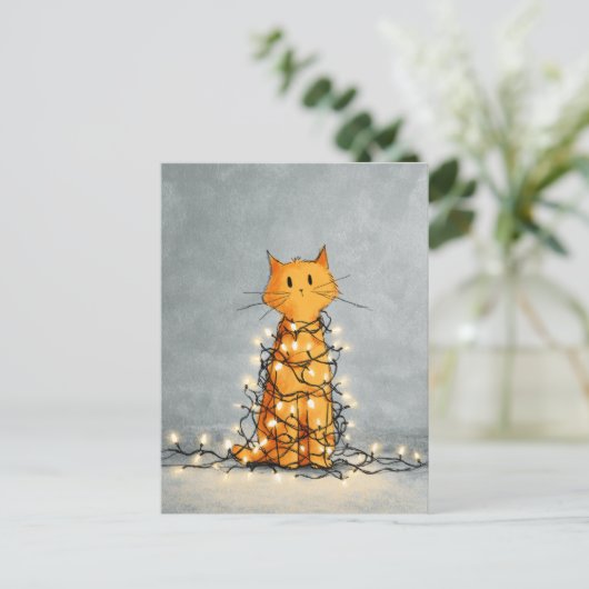 Carte Postale Chat mignon enrobé par les lumières de Noël Drôle (Debout devant)