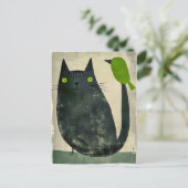 Carte Postale Chat noir avec oiseau vert sur la queue (Debout devant)