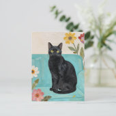 Carte Postale Chat noir sur un canapé bleu (Debout devant)