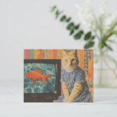 Carte Postale Chat roux avec poisson rouge à la télé rétro colla (Debout devant)