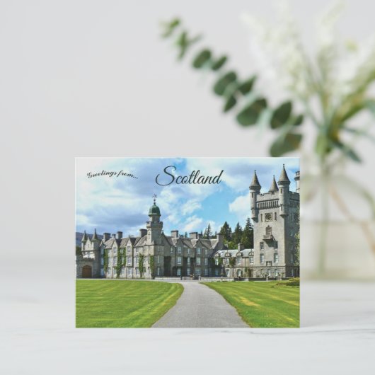 Carte Postale Château de Balmoral dans l'Aberdeenshire en Écosse (Debout devant)