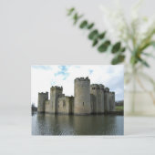 Carte Postale Château de Bodiam (Debout devant)